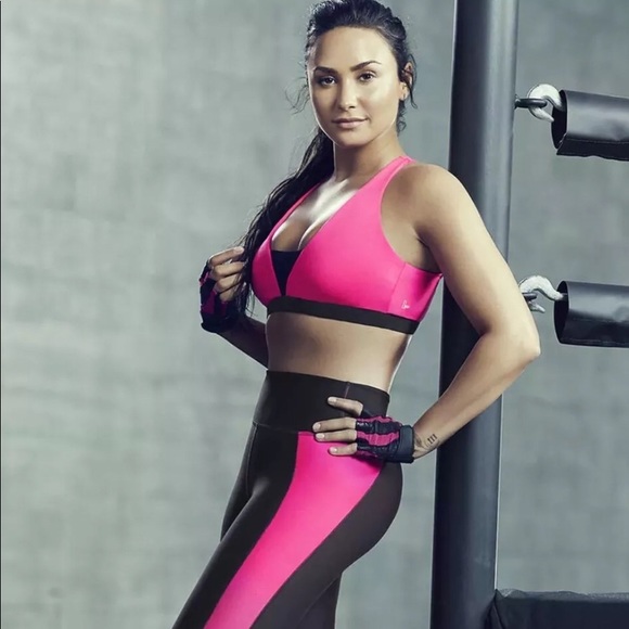 fabletics intimates sleepwear demi lovato linnea sports bra size demi lovato size